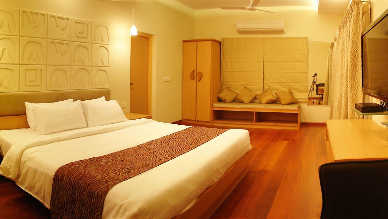 Classic Luxury Service Apartments Visakhapatnam Exterior photo