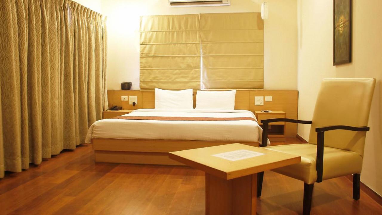 Classic Luxury Service Apartments Visakhapatnam Exterior photo