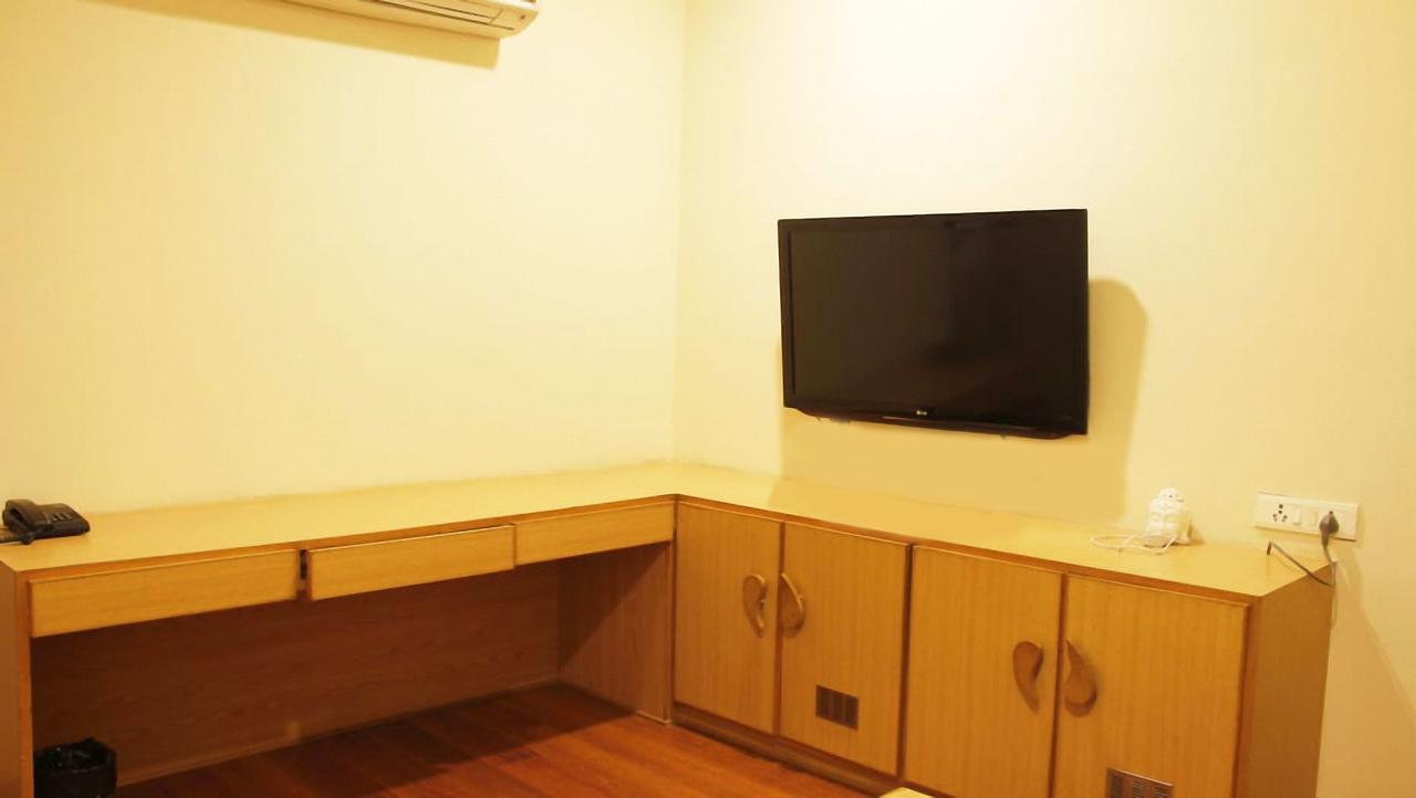 Classic Luxury Service Apartments Visakhapatnam Exterior photo